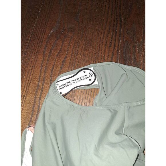 New Small Green Cheetah Leopard Print Strappy Swimsuit Bathing Suit 1 Piece - Picture 4 of 4